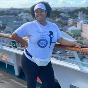 Meet your Posher, Shalon